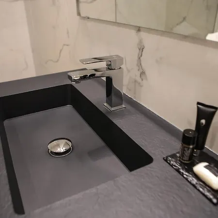 Loft Via Campidano 5 *